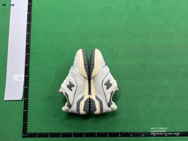Kakobuy New Balance 550 sneakers White gray