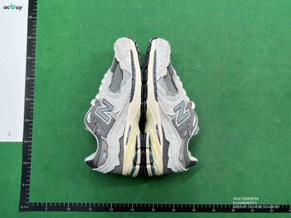 Kakobuy New Balance 2002 Retro Running Shoes Collection 14 Colorways
