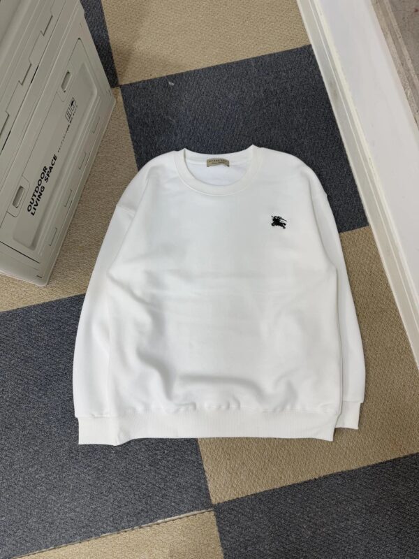 Kakobuy Burberry War Horse Embroidered Sweatshirt White
