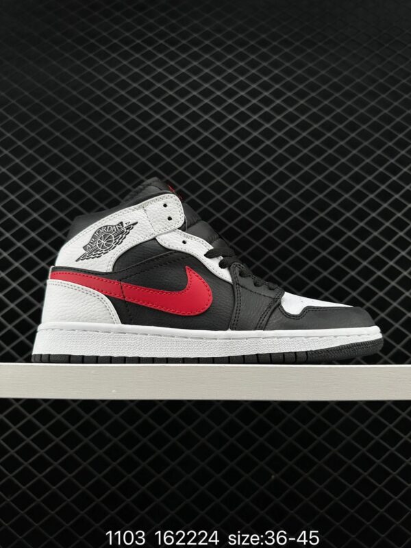 Kakobuy Air Jordan 1 Mid Black and White Panda