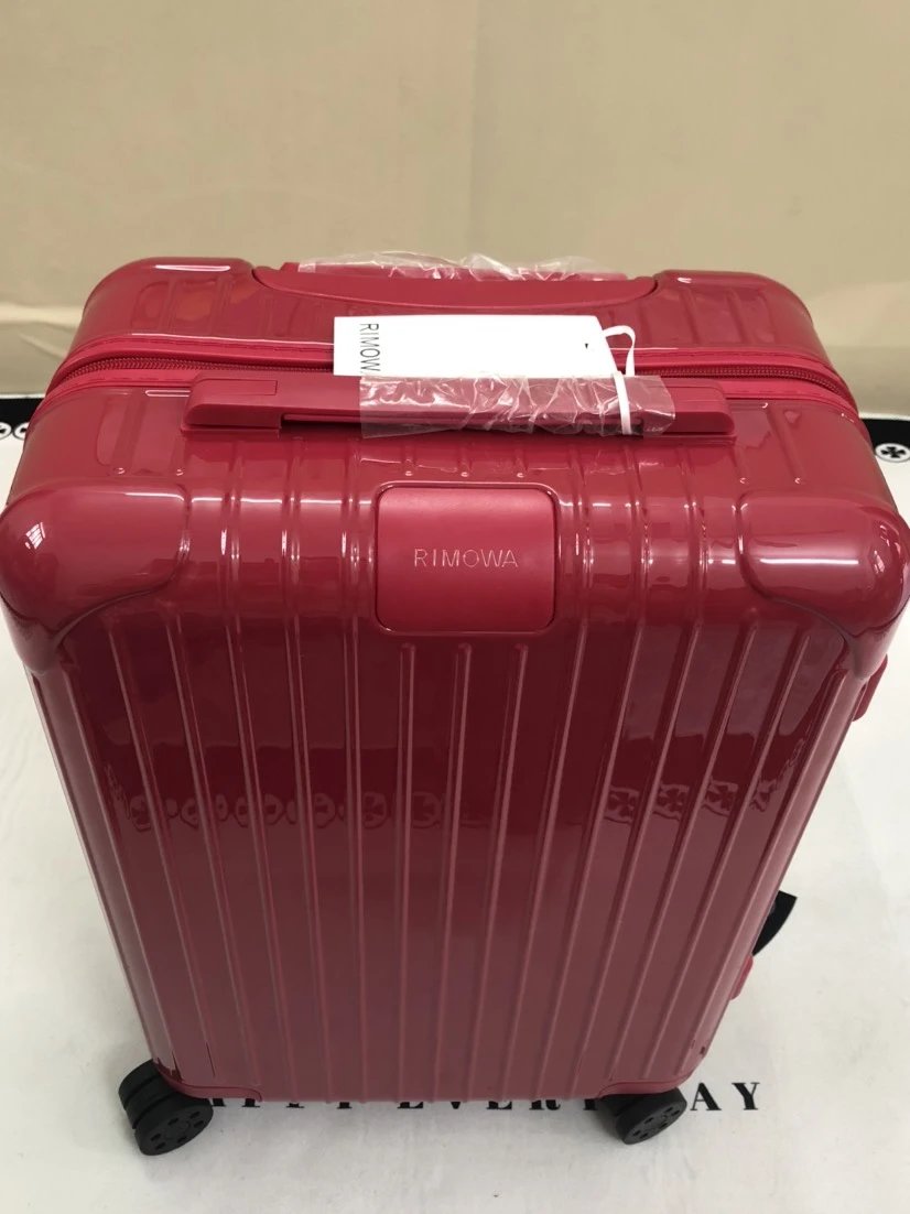 RIMOWA PC Rose Pink Trolley Suitcase