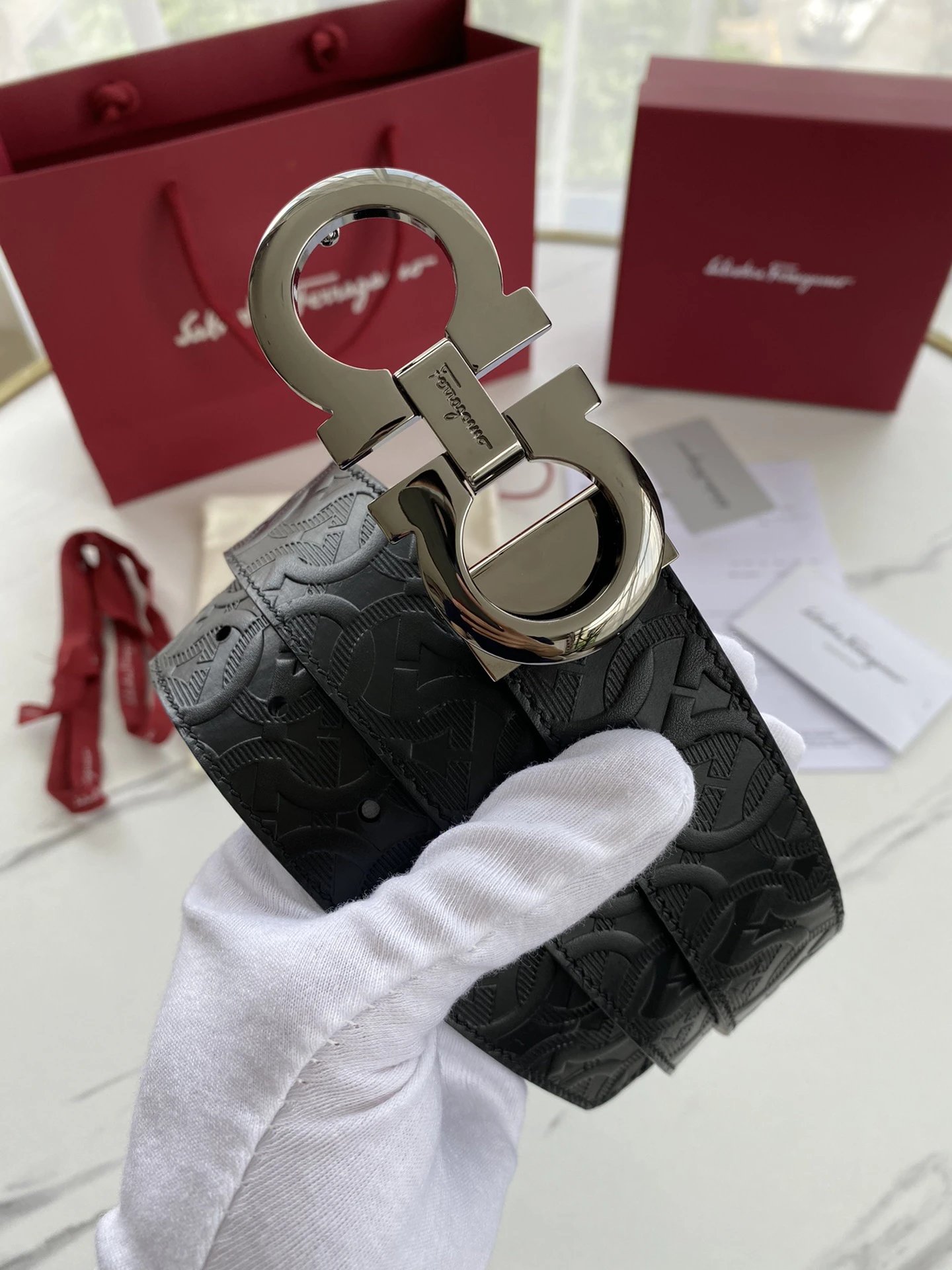 Ferragamo Men's Belt with Silver Buckle