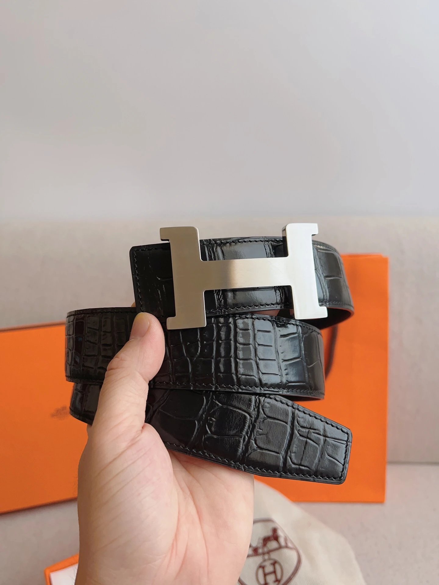 Hermes Black Crocodile-Patterned H-Buckle Men's Belt