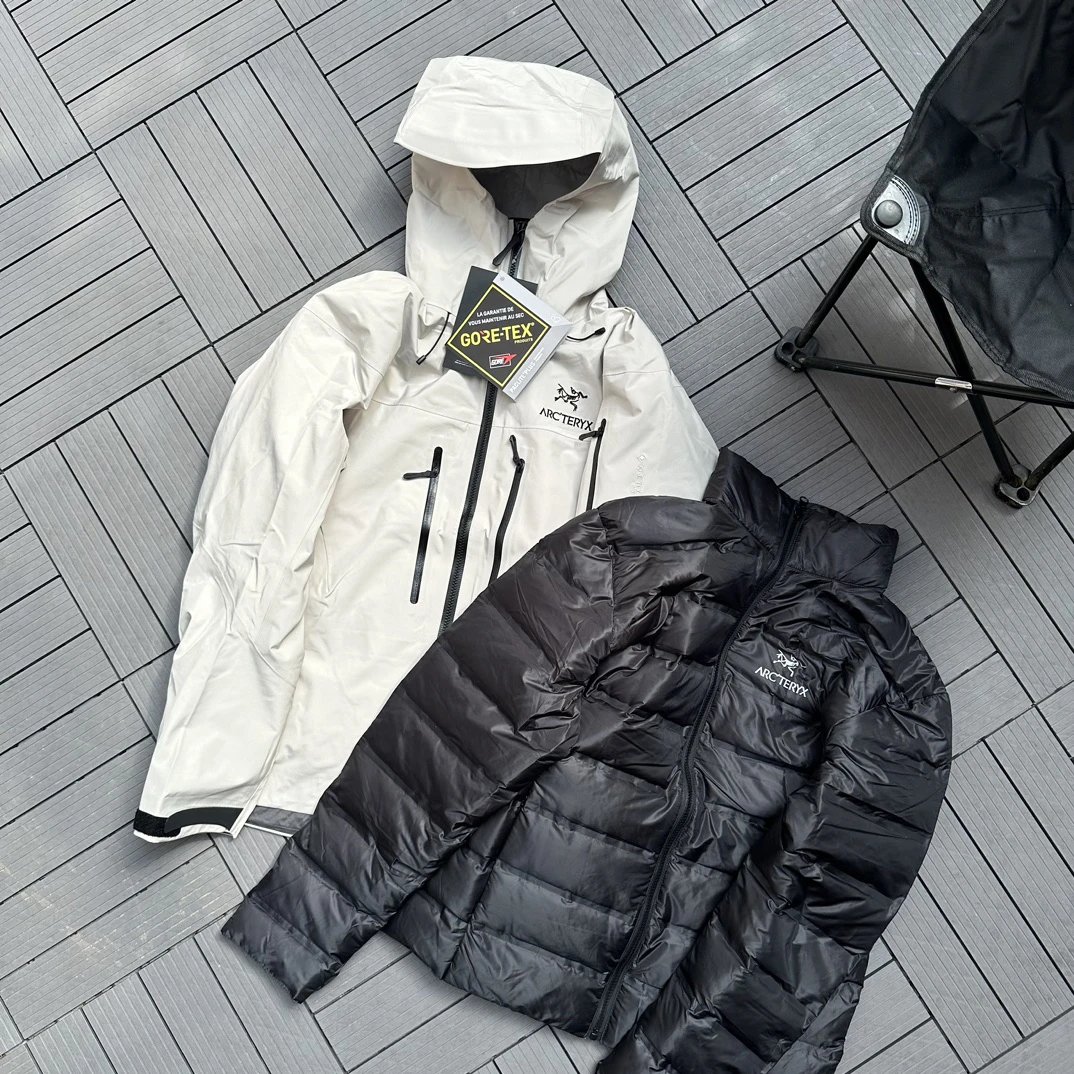 ARC'TERYX Sixth Generation 3-in-1 Down Jacket in Concrete White