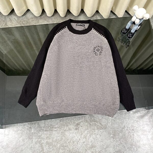 Chrome Hearts Best-Seller CH Sanskrit Horseshoe Cross Embroidered Crewneck Sweater with Drop Shoulders