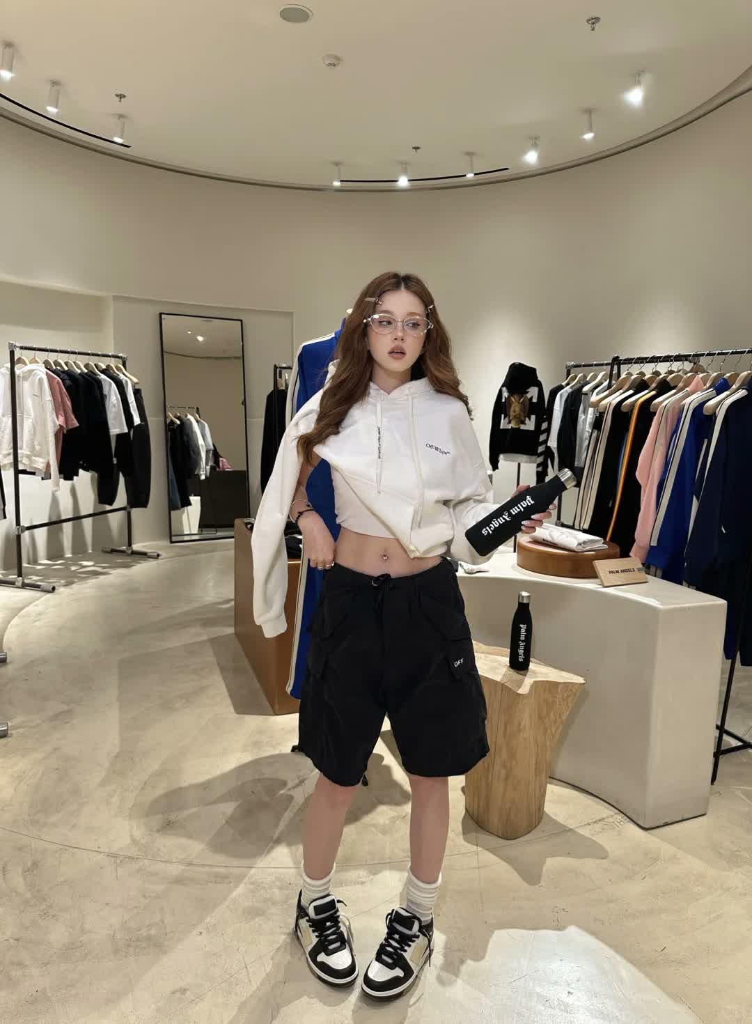 Streetwear styling guide 2026 Off White haul kakobuy